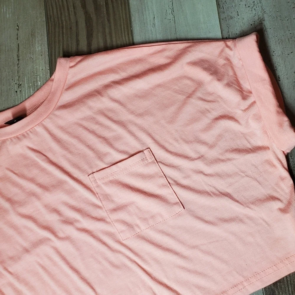 SHEIN Batwing Sleeve Pocket Patched Crop Tee Coral Pink Size Medium NWOT - Picture 15 of 16